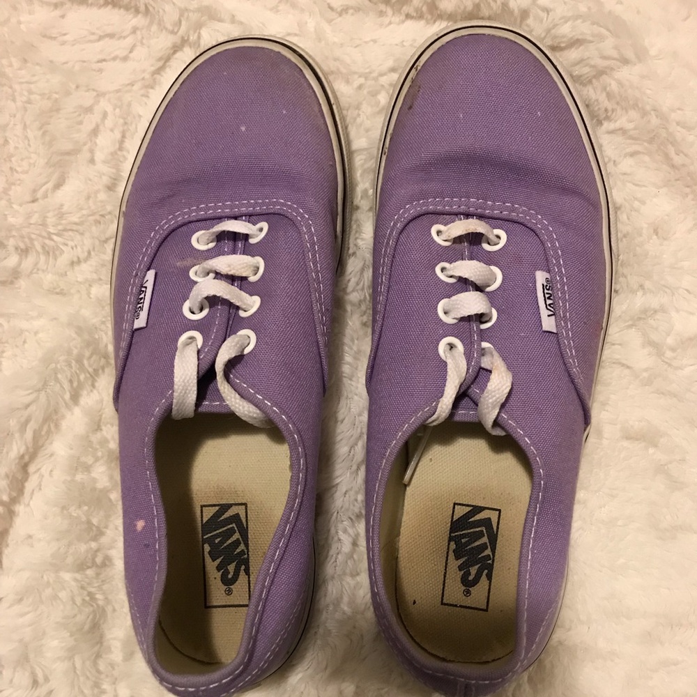 Vans! - Picture 2 of 4